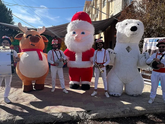 Christmas & Seasonal Mascots