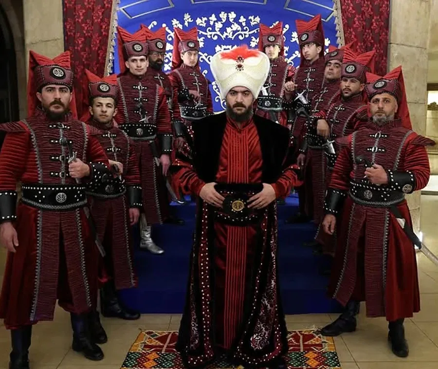 LED Mascots & Entertainment - Characters & LED Mascots in Lebanon by Paradream Events, photo 5