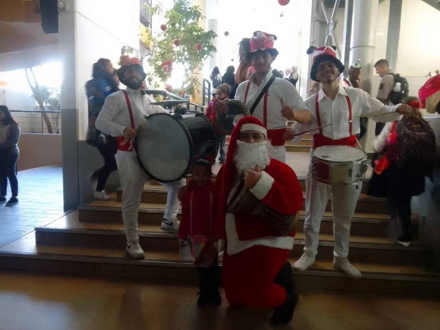 Christmas Season - Christmas & Seasonal Mascots in Lebanon by Paradream Events, photo 10